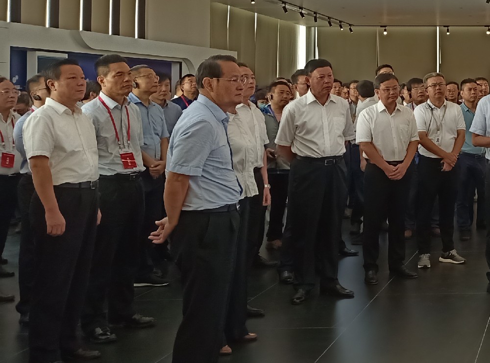 江西全省工業(yè)強(qiáng)省推進(jìn)大會在鷹潭召開